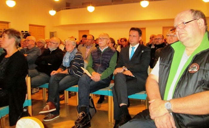 Zuschauer beim 10. Rundgespräch, darunter OB Frank Kunz