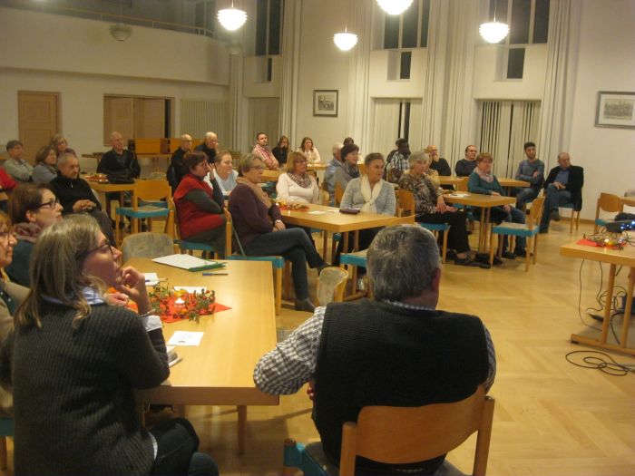 Blick auf die Teilnehmer des 23. Rundgesprächs