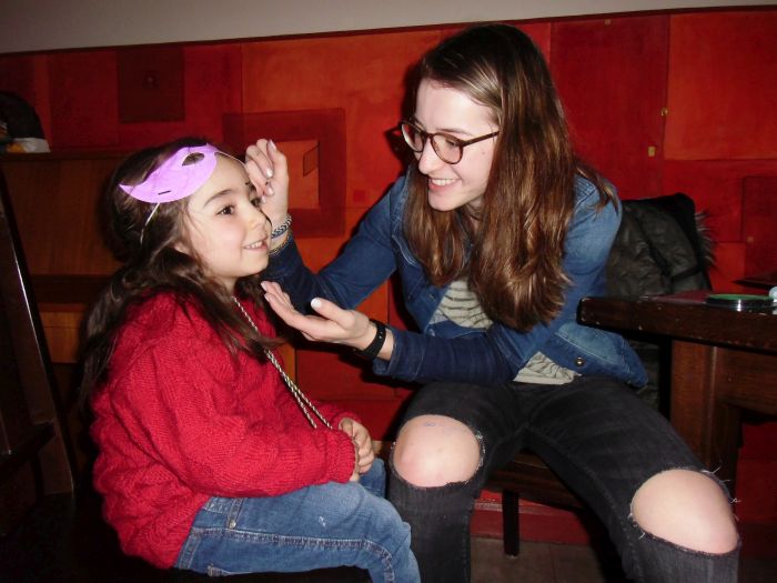 Und zum Abschluss: Kinderschminken.